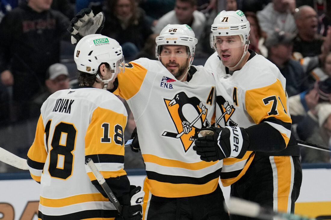 リリパットレーン8☆THE THREE KINGS Letang scores in OT, Crosby nets 2 as Penguins beat Blue Jackets